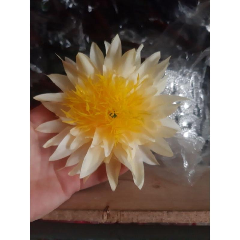 (11cm-hoa lụa) Đầu bông cúc pha lê trang trí kích thước 11cm