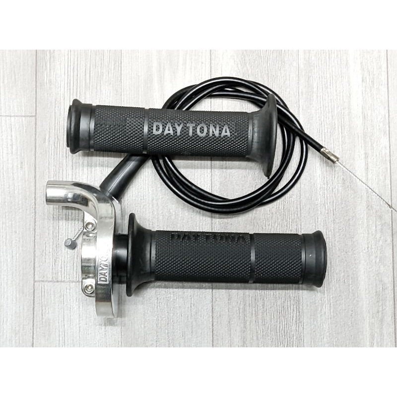 Cùm ga tăng tốc 1 dây ga Daytona ( tặng kèm bao tay và dây ga )