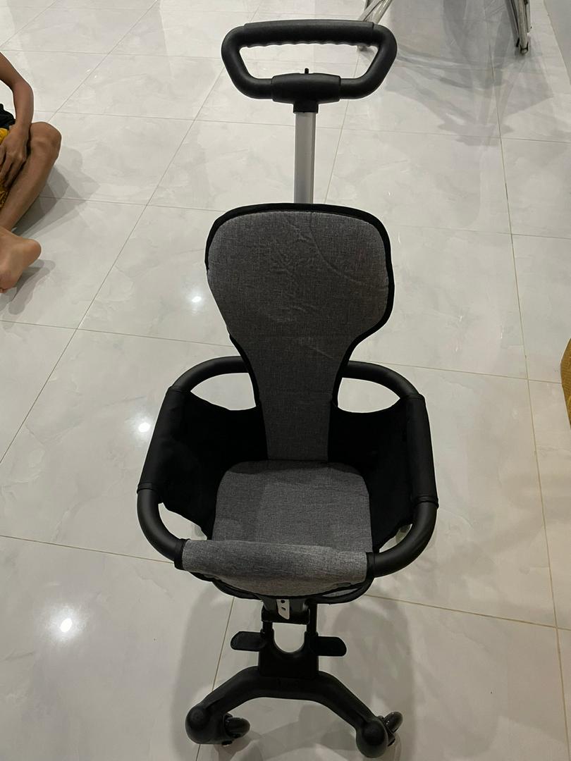 Xe đẩy du lịch  gấp gọn đảo chiều 9baby ( kèm đệm )