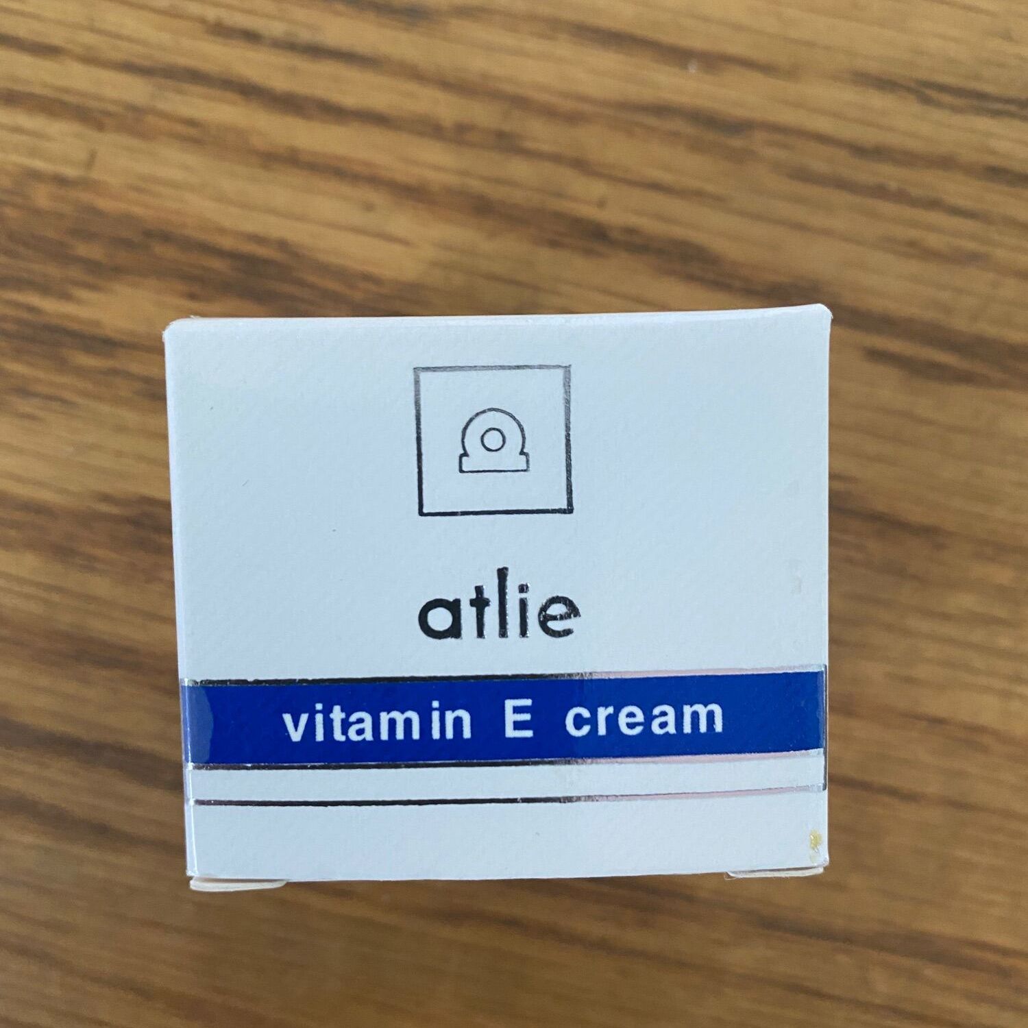 Kem dưỡng trắng da Atlie Vitamin E - 16g - Tem số 1