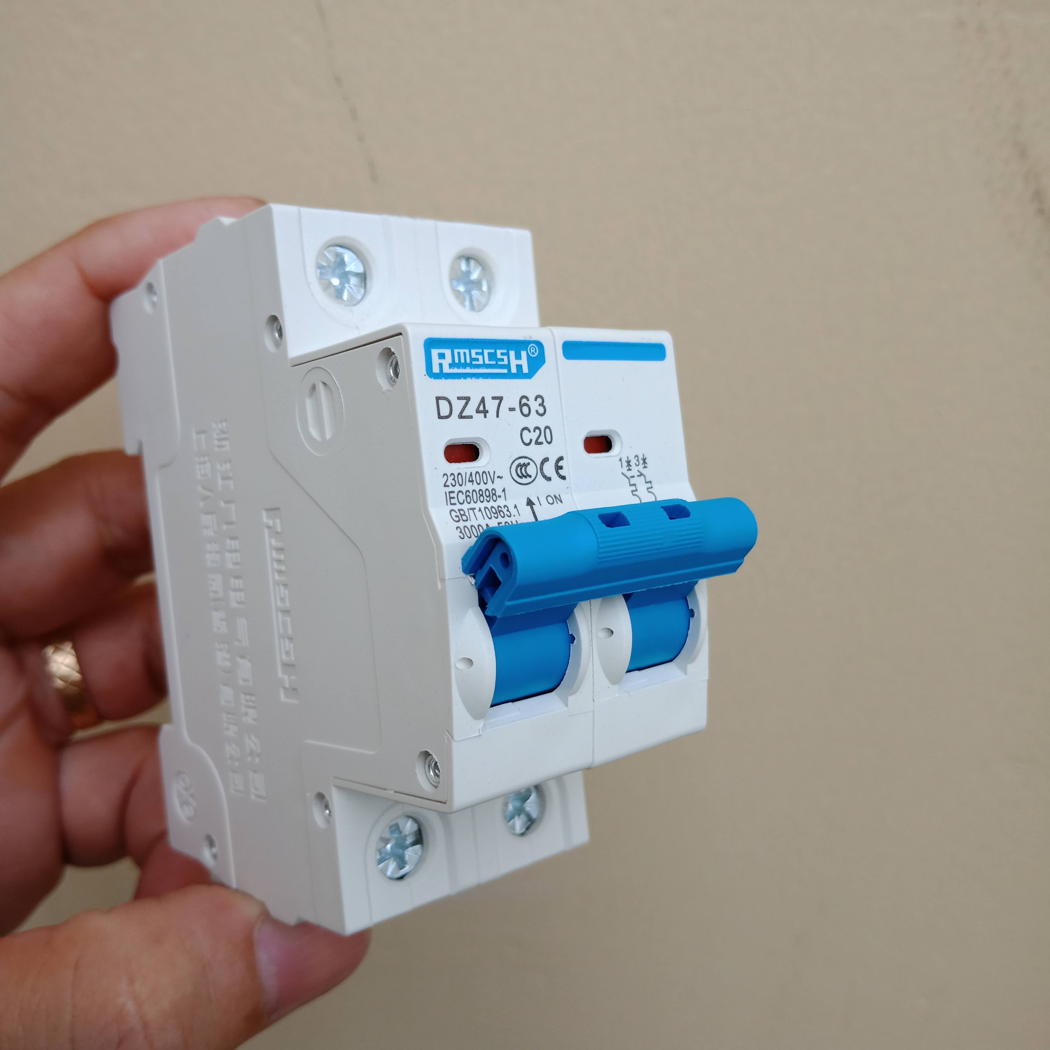 Cầu dao Aptomat CB 2 cực 20A 40A 220VAC RMSCSH