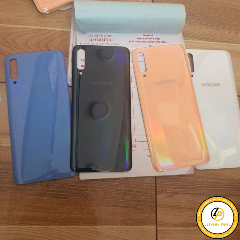 Nắp lưng samsung A70 bao test