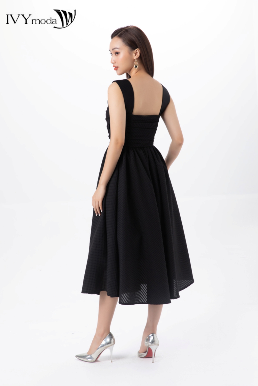 Đầm dạ hội xòe phối hoa IVY moda MS 45S2701