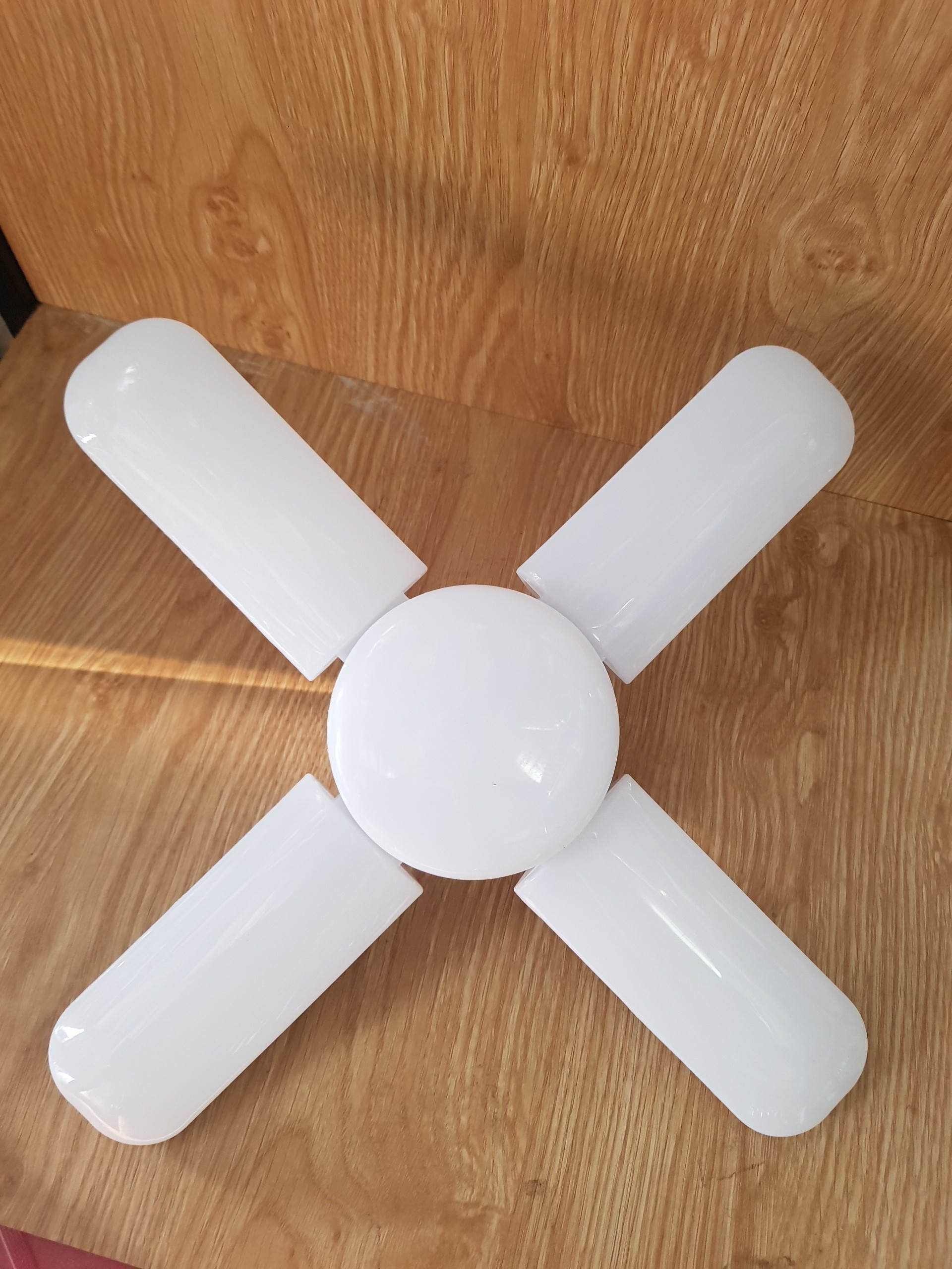 đèn led hình cánh quạt - 65W
