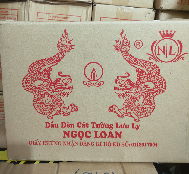 1 thùng DẦU ĐÈN CÁT TƯỜNG LƯU LY