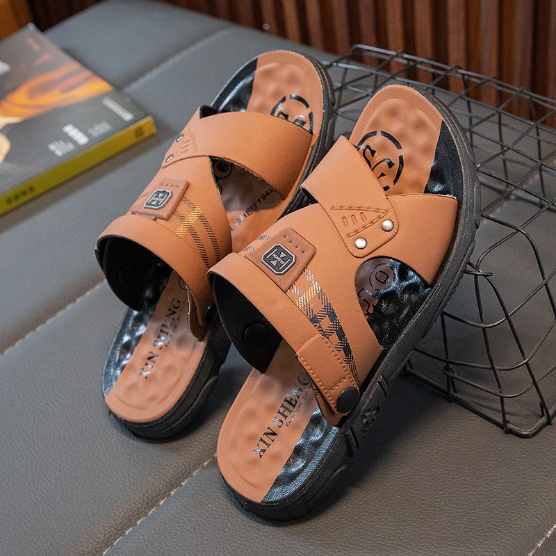 Sandals for Men 2024 New Fashion Thick Sole Beach Summer Outwear Dad Anti slip and Durable Dual Use Sandals