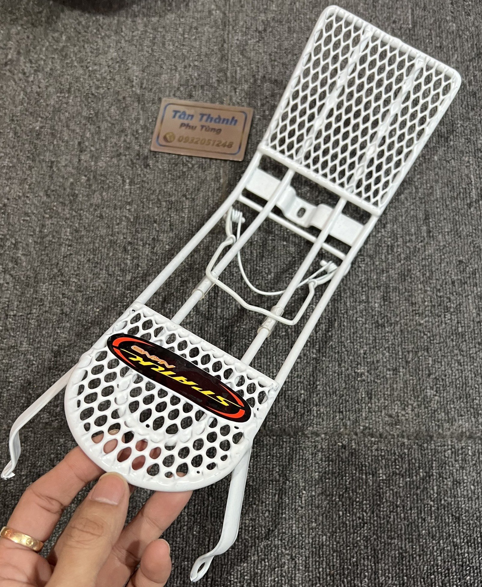 Baga lưới Spark Sirius kiểu có kẹp màu trắng