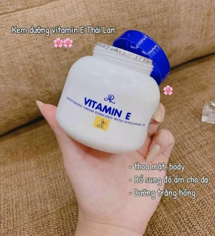 Kem dưỡng ẩm Aron Vitamin E Thái Lan