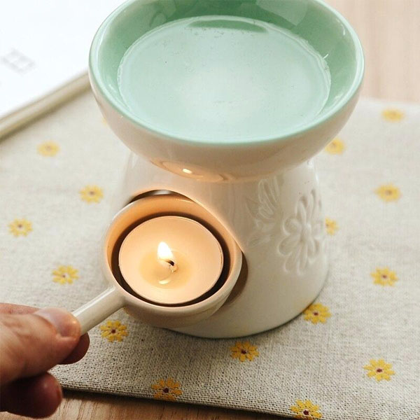 Đèn Xông Tinh Dầu Bằng gốm sứ sử dụng nến