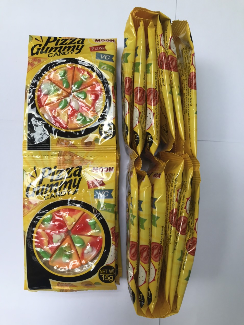 Kẹo Dẻo Pizza Moon Gummy Candy Pizza (Dây 12 gói x 15g)