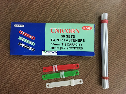 Nẹp giấy Acco nhựa UNICORN (Hộp 50 cái)