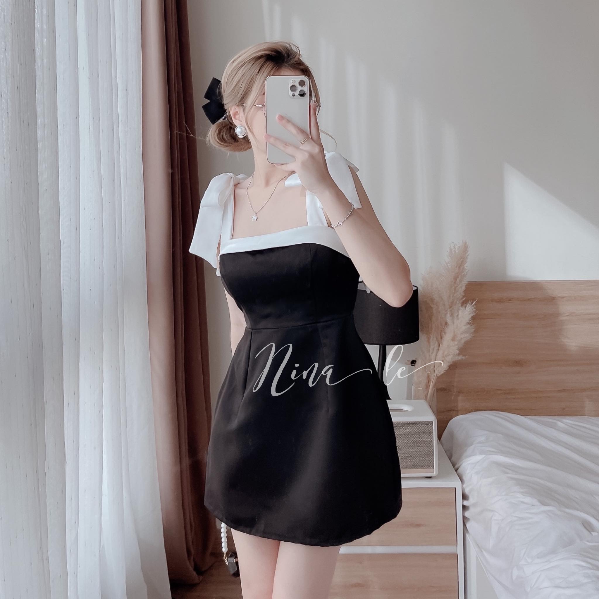 ĐẦM 2 DÂY THẮT NƠ TRẮNG/ĐEN UMI (CÓ MÚT NGỰC)