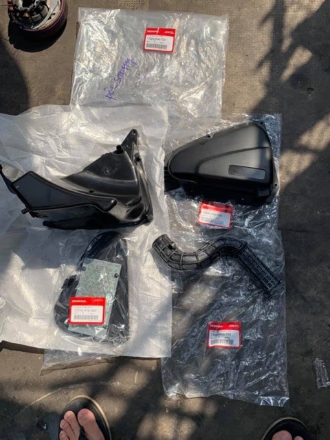 Combo pô e scoopy 4 món gắn như zin cho vision 2014-2019 ( tặng kèm tem titan esp)