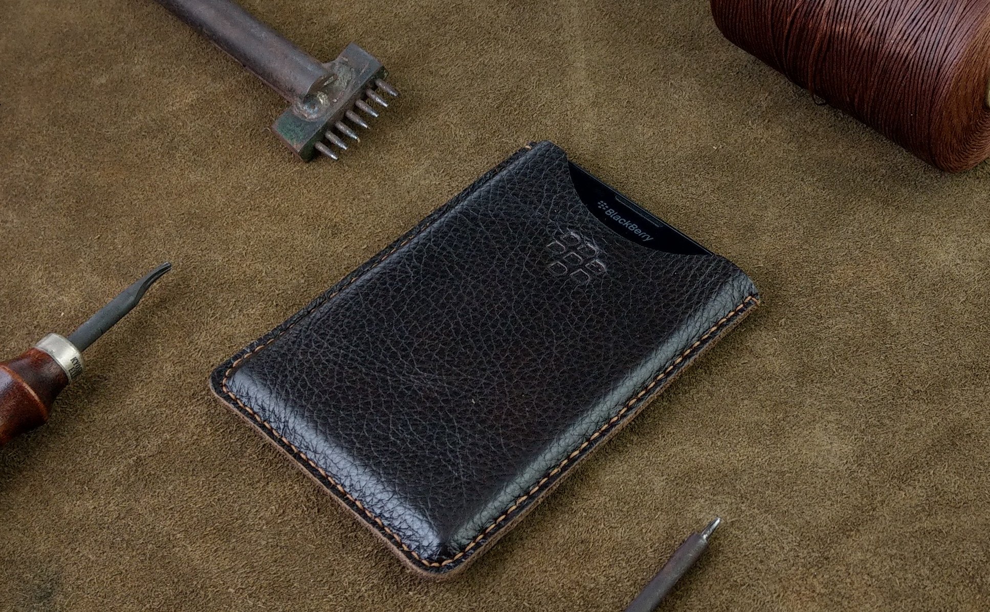 Bao Da Rút Blackberry Passport Da Bò