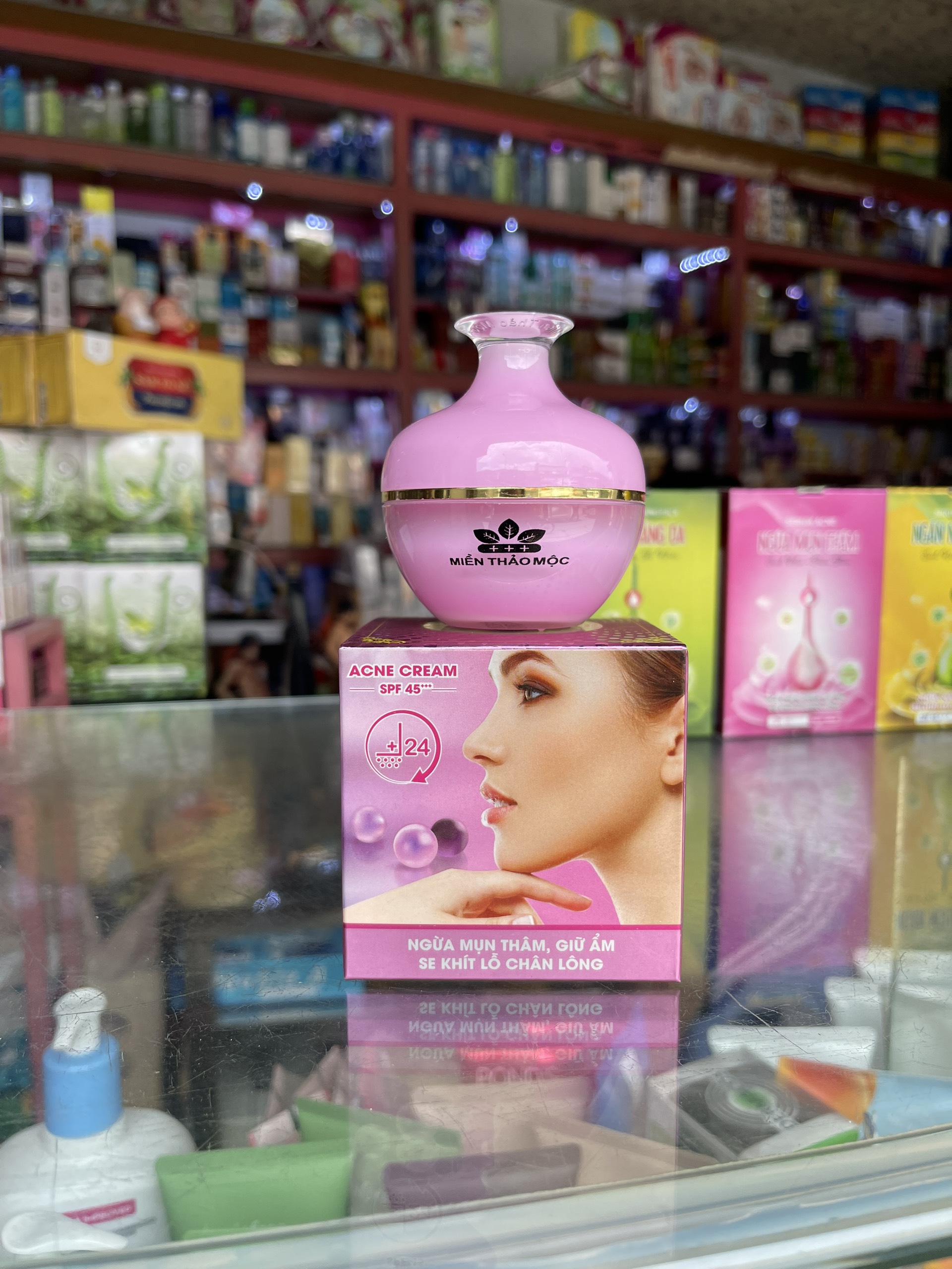 Kem ngừa mụn thâm - giữ ẩm và se khít lỗ chân lông Miền Thảo Mộc 20g - 8936139350186