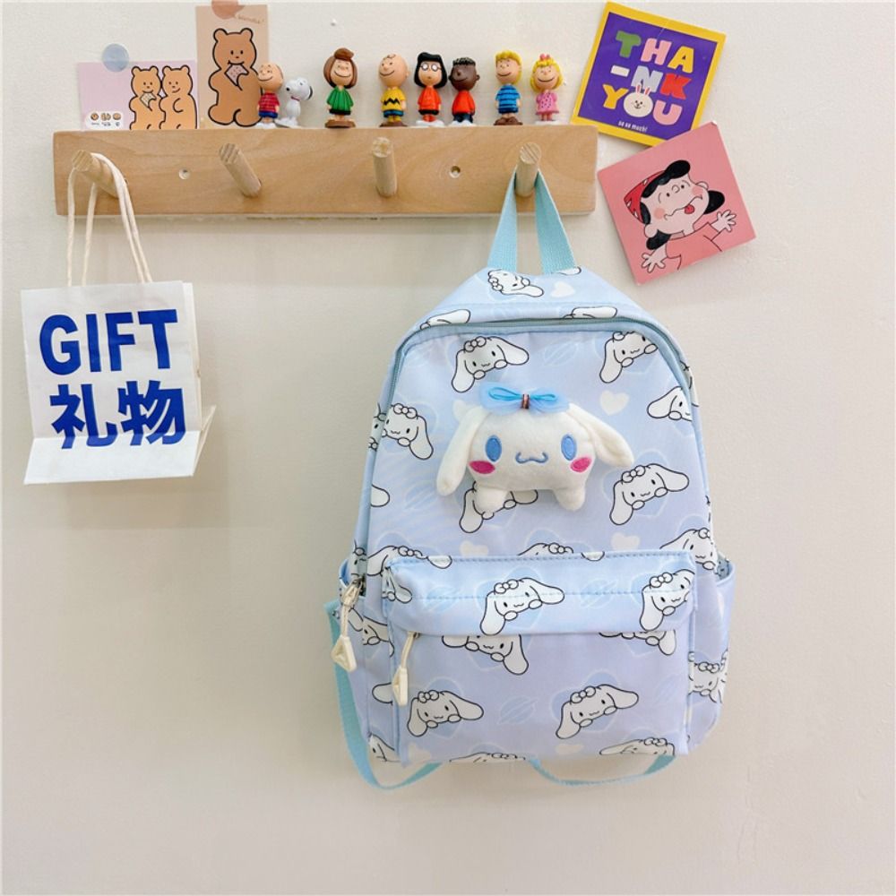 ELLIER túi cho bé gái balo kuromi cho bé kuromi balo tiểu học bé gái Mèo Kitty Ba lô hoạt hình kuromi Melody Cinnamoroll Búp bê vải lông Túi đeo vai dễ thương Dễ thương Sức chứa lớn Cặp sách trẻ em Trẻ em
