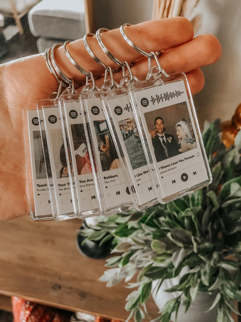 Móc khóa handmade bài hát Spotify theo yêu cầu