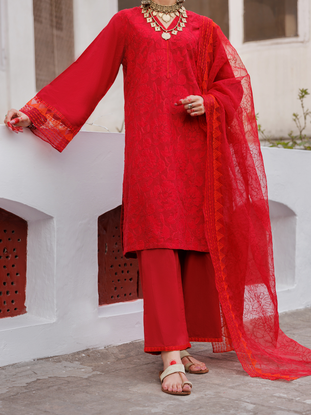 Almirah%20Women%20Stitched%203%20Piece%20ALP-3PS-1949/S%20FB-1949A%20-%20Image%202