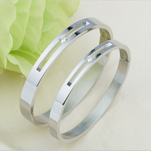 %E3%80%904d93b78f%E3%80%91LOOKER%20Rose%20golden%20Color%20Hollow%20Crystal%20Steel%20Love%20Men%20%20Carter%20Bangle%20Cuff%20Bracelet%20Valentine%20-%20Image%204