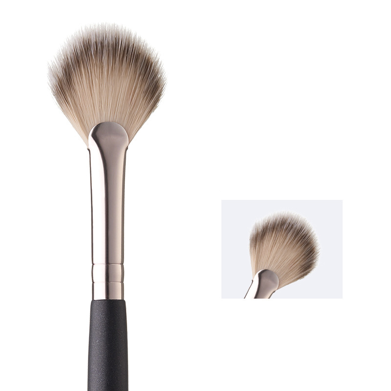 Cọ đánh phấn má hồng hình quạt Gecomo G1023