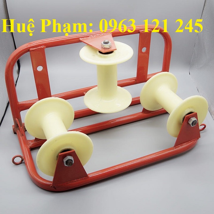 Con lăn kéo cáp mặt đất bu li nhôm