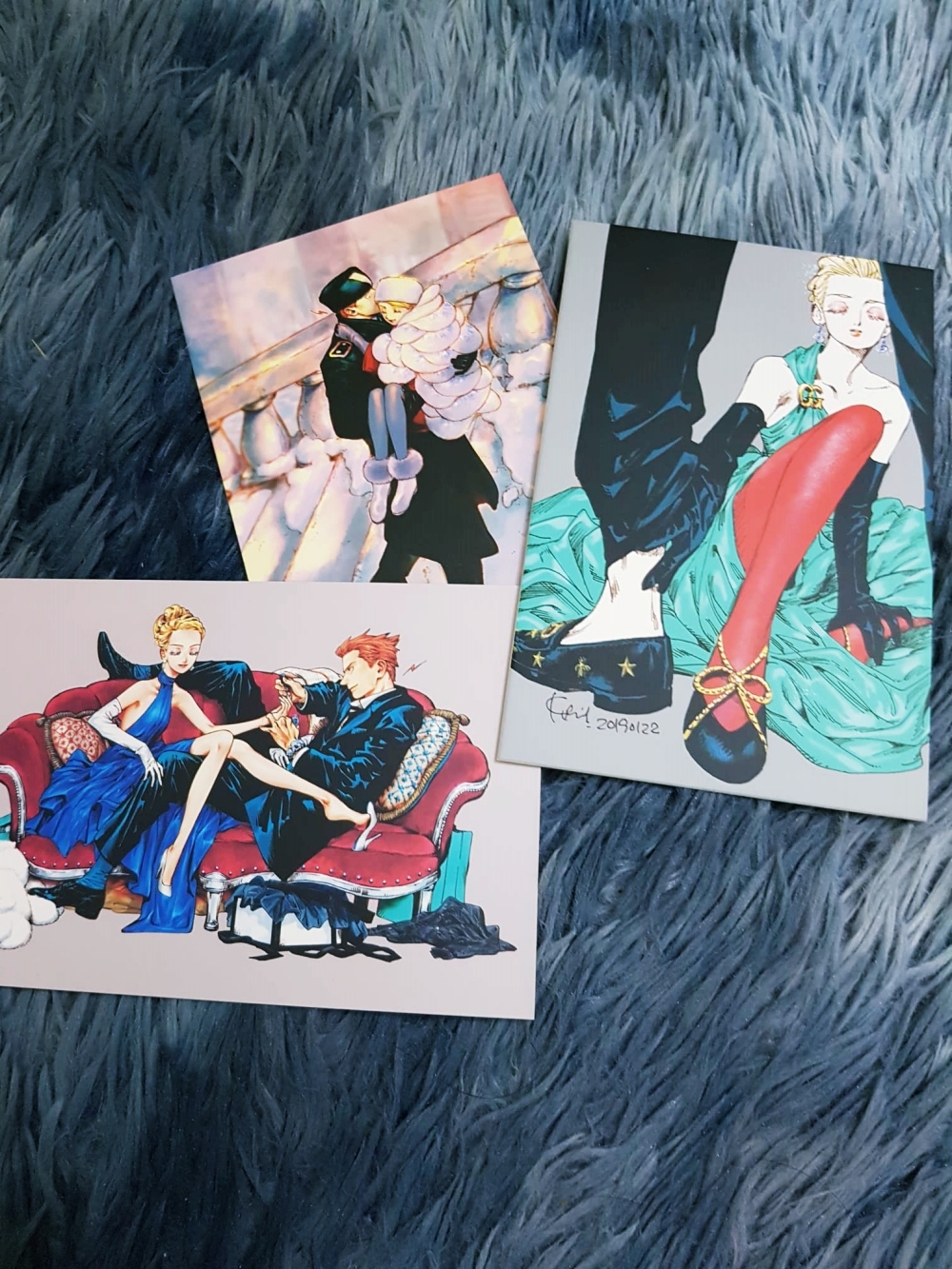 Postcard Veil bản siêu đặc biệt + postcard kẹp sách (tặng sticker)