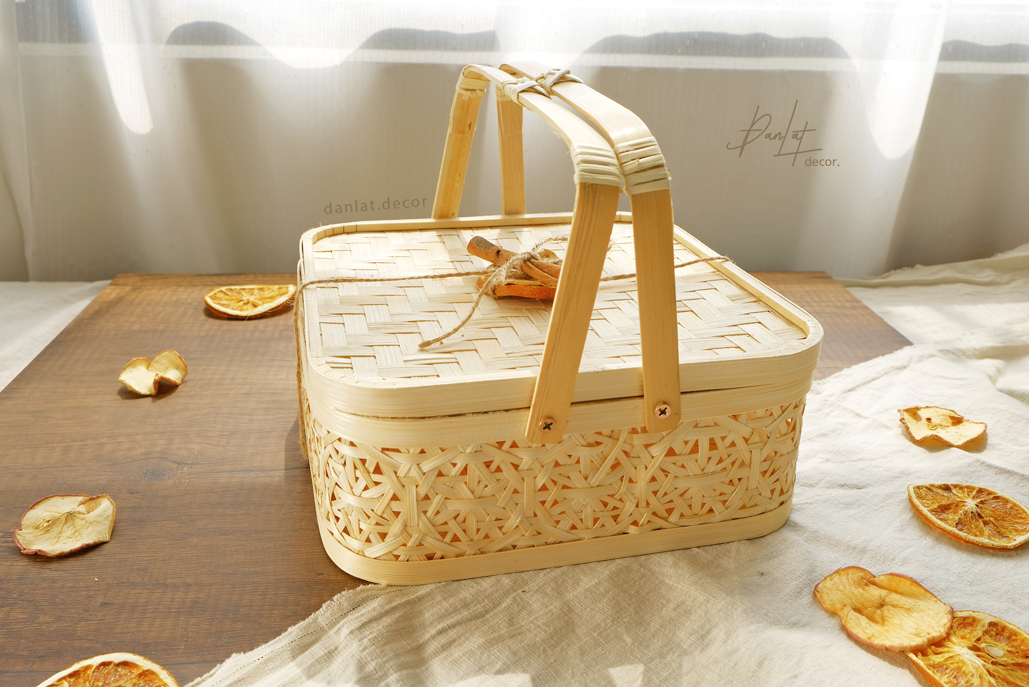 Hộp Đựng Mây Tre Có Quai Xách - Handcrafted Bamboo Box