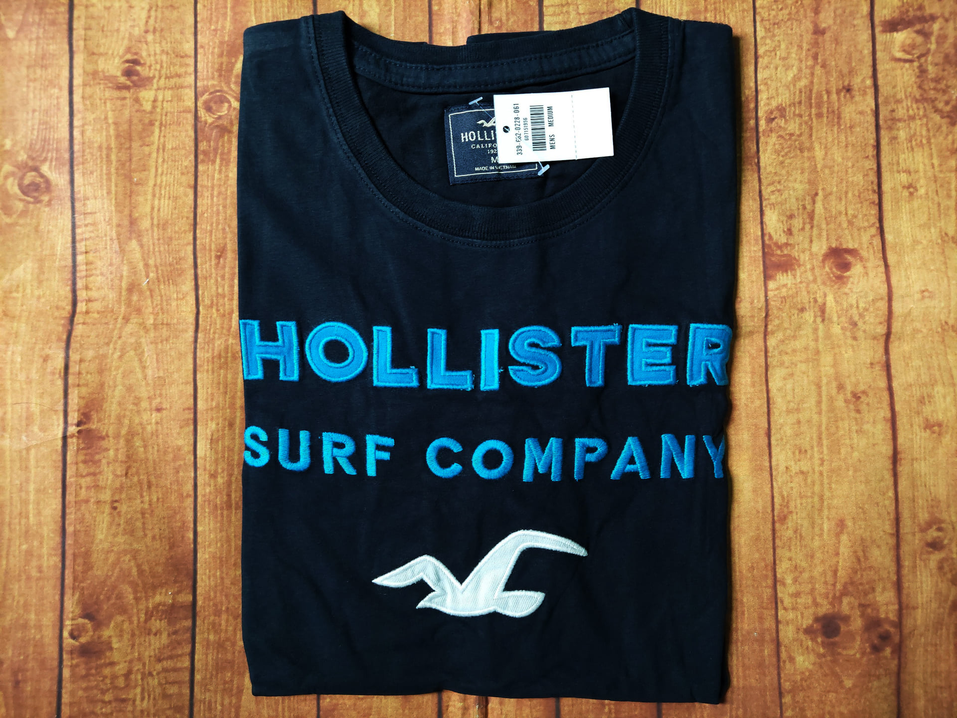 Áo thun Hollister Navy Company