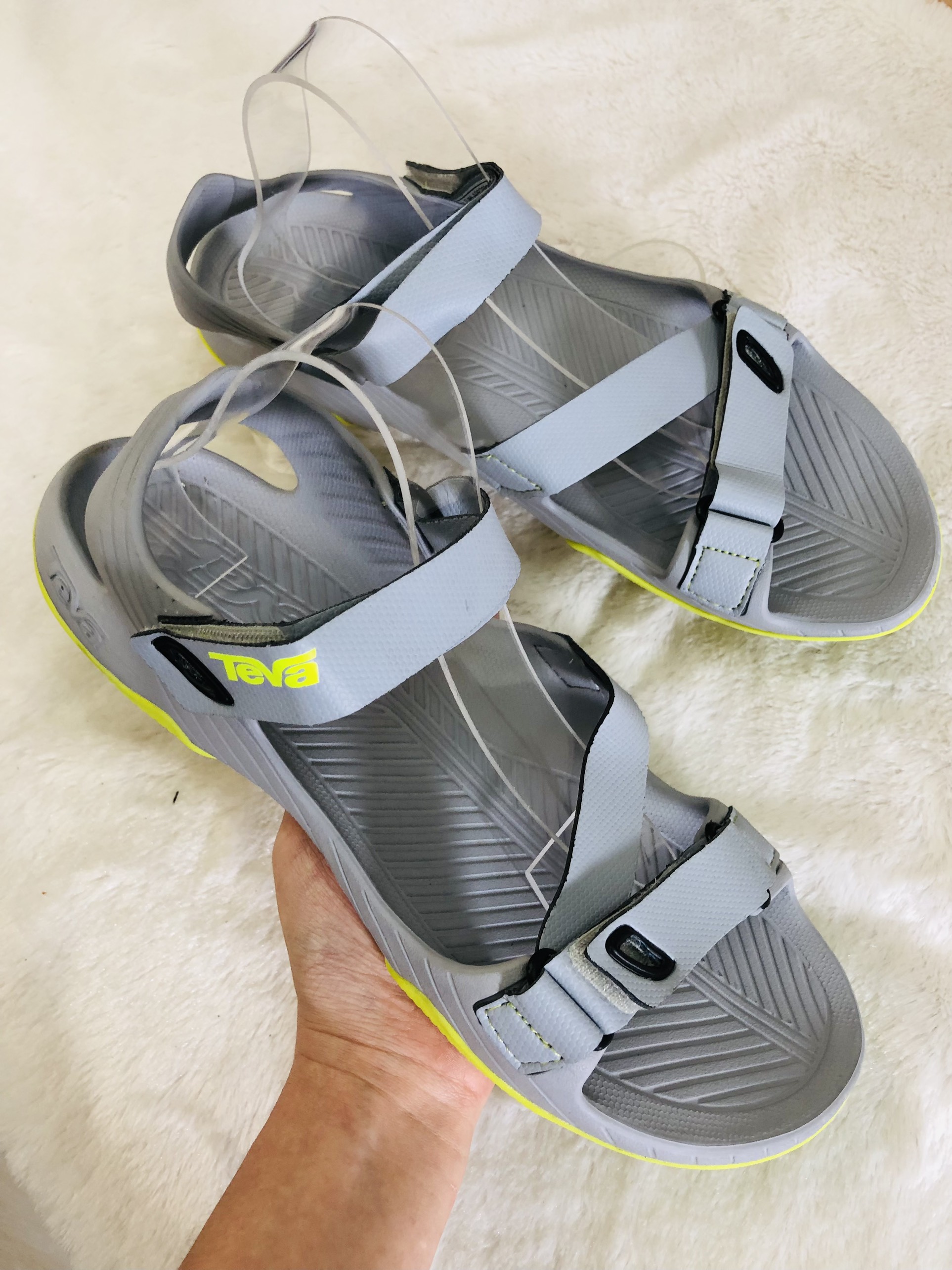 Sandal thể thao nam trẻ trung