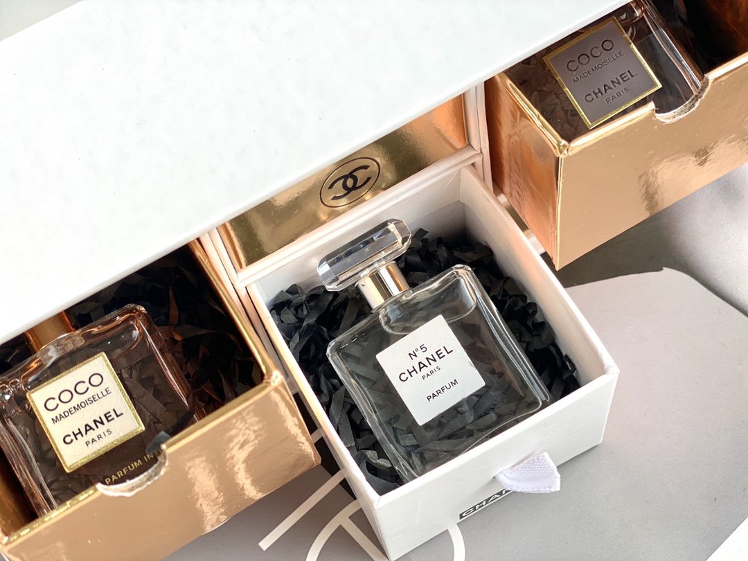 Chanel Miniature Perfume Gift Set Travel Size 3 X 7 5ml For Women Chanel No 5 Coco Mademoiselle Intense Lazada Singapore