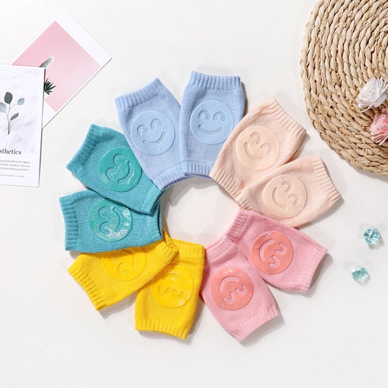 Tất tập bò cho bé yêu mẫu mới