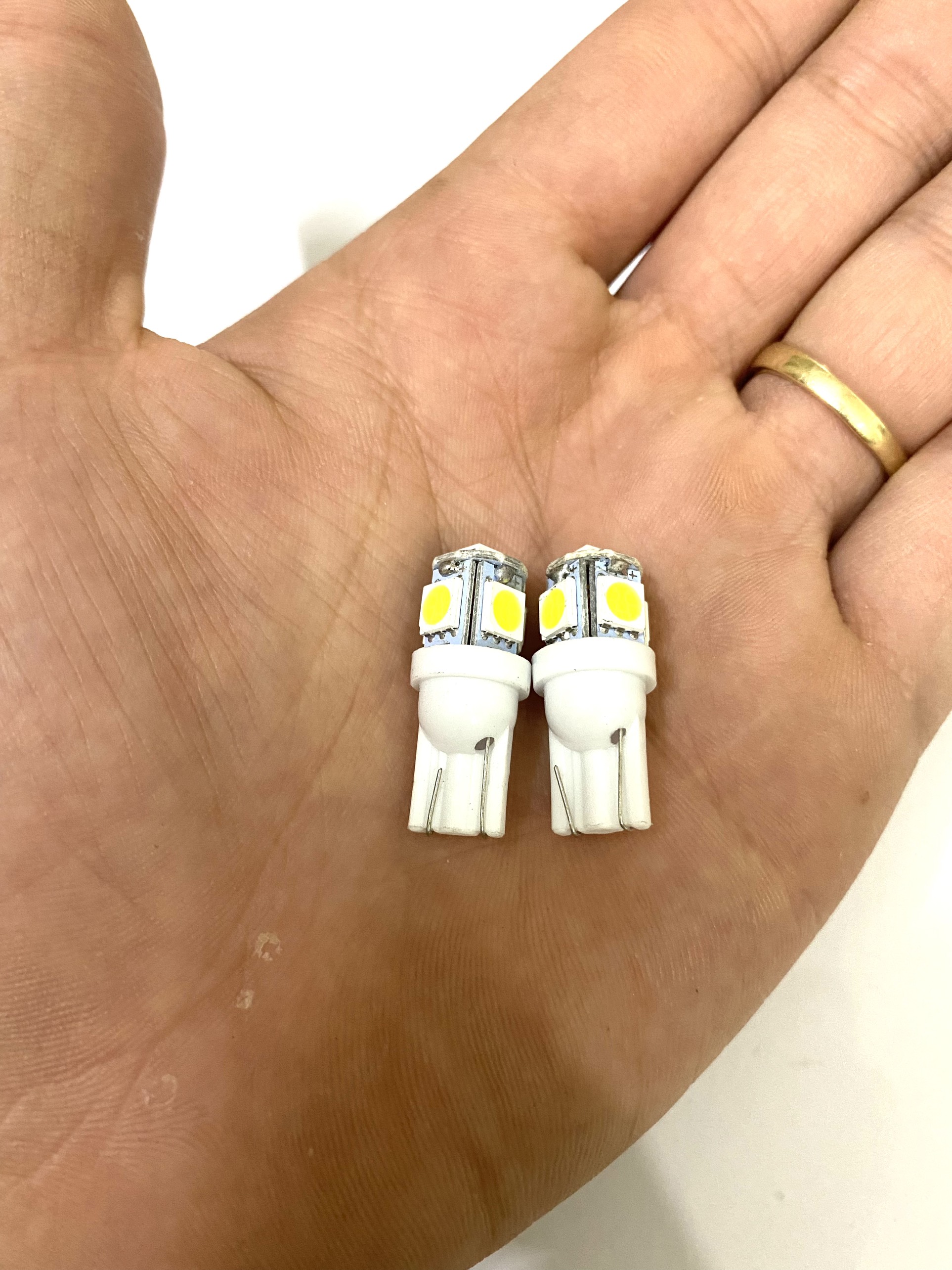 Đèn Led Xi Nhan, Đèn Báo Số, Demi 5 TIM XE MÁY (Giá 1 cái)