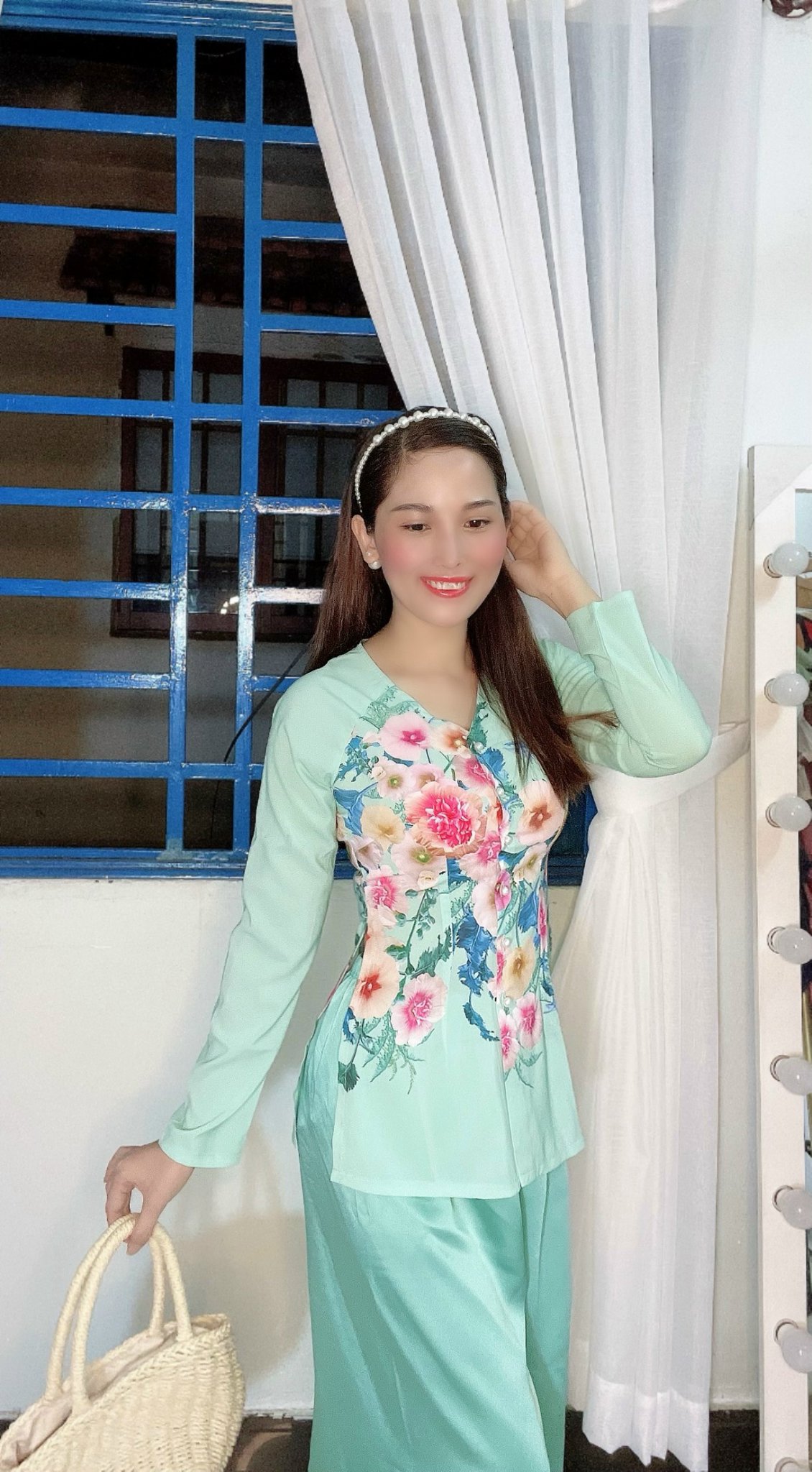 Áo bà ba lụa in hoa xinh