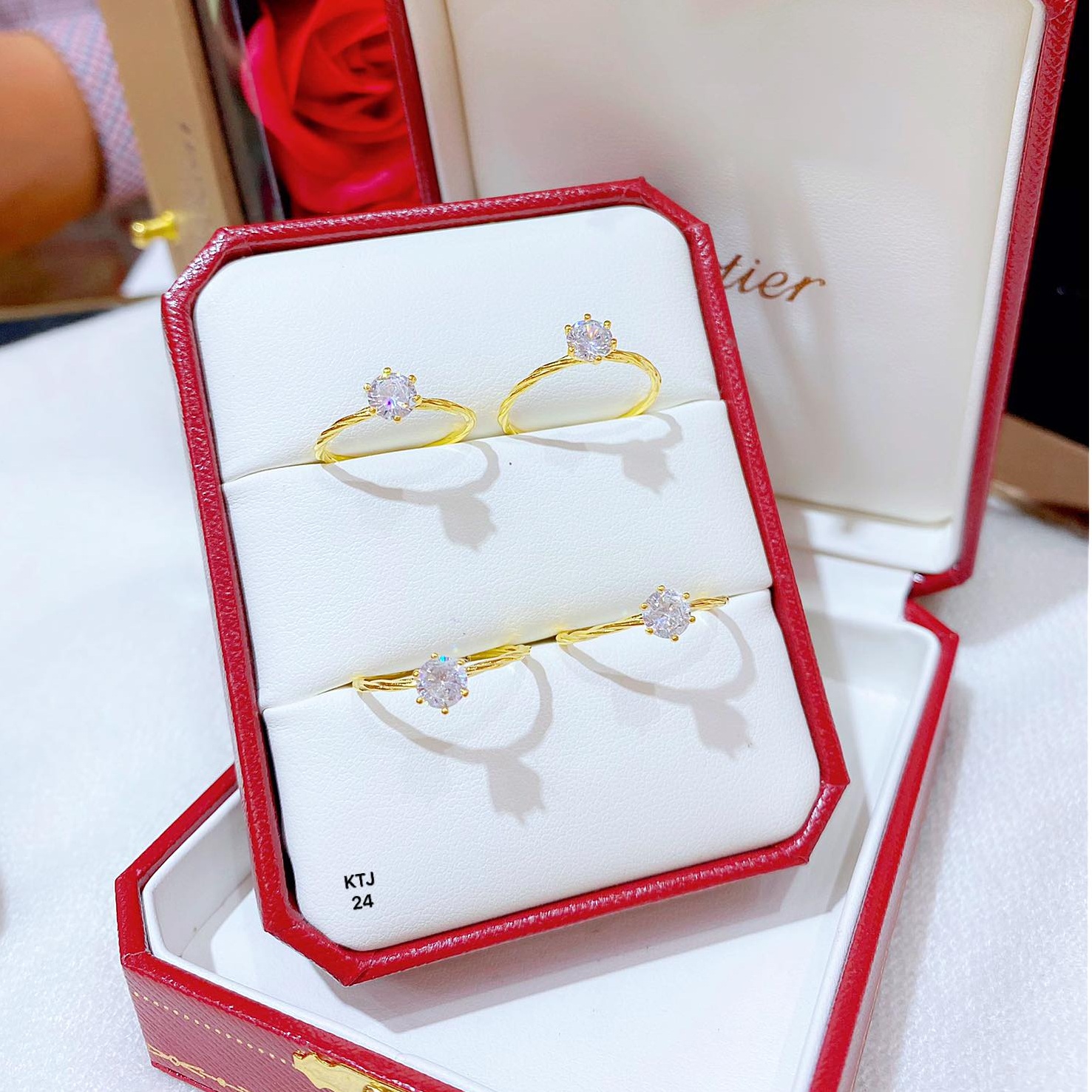 Nhẫn nữ vàng tây mặt đá nhỏ xinh MS24