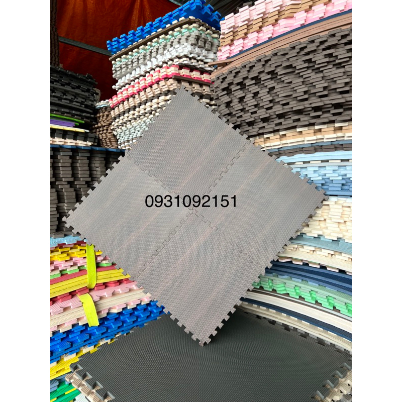 Thảm Vân gổ 30*30 5k/1 tấm
