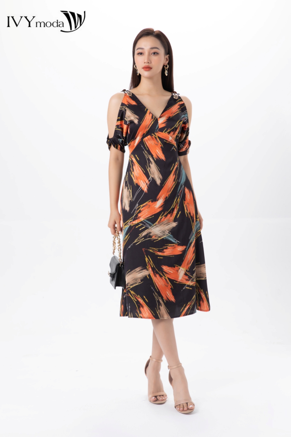 [ Nhập mã LAZSOCIAL10 - Giảm 20% tối đa 99K đơn 199K ] Đầm lụa Cut-Out vai IVY moda MS 48M7254