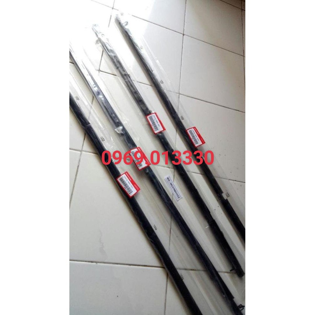 Nẹp chân kính cửa honda civic 2006-2011