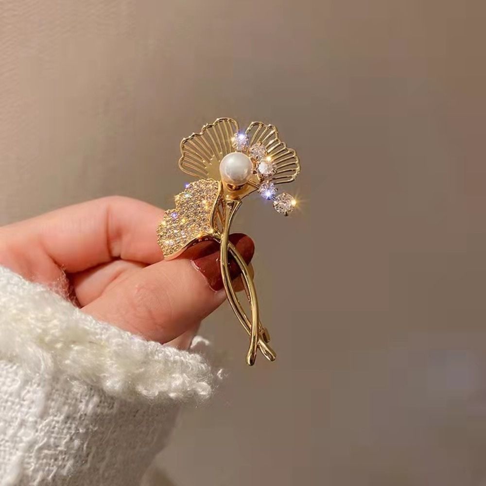 Fashion%20Tulip%20Flower%20Brooch%20Golden%20Pearl%20Jewelry%20Elegant%20Design%20Luxury%20Clothing%20Accessories%20Men%20Women%20-%20Image%209