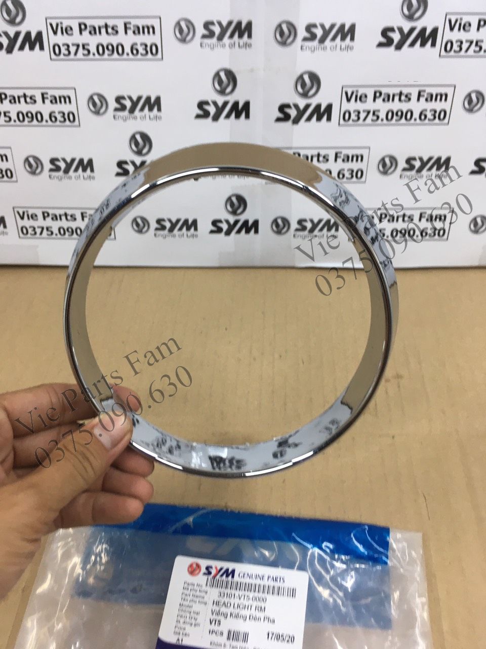 Viền đèn pha xe Attila Elizabeth SYM (dòng xăng cơ bình xăng con)