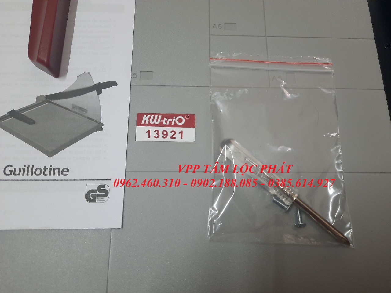 Bàn cắt giấy A4 KW-Trio 3921 (HÀNG CHÍNH HÃNG)