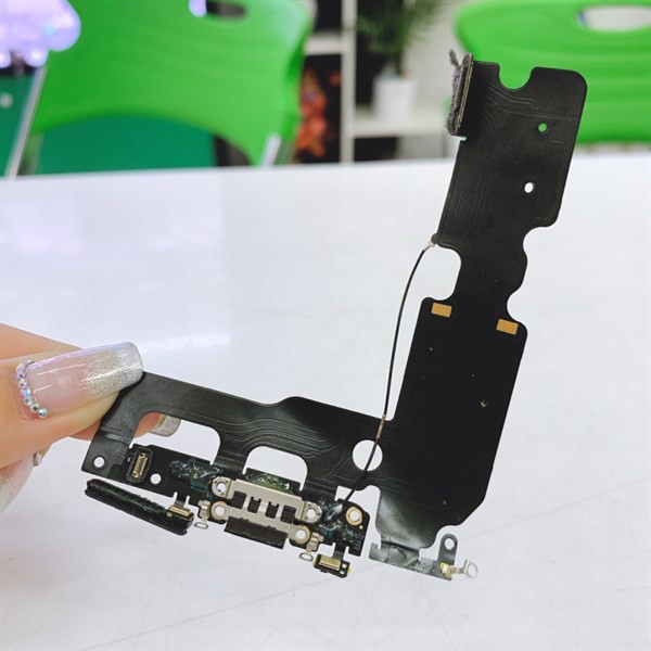 Cụm chân sạc iPhone 7 Plus , mạch sạc iPhone 7 Plus linh kiện loại tốt, bảo hành đổi trả