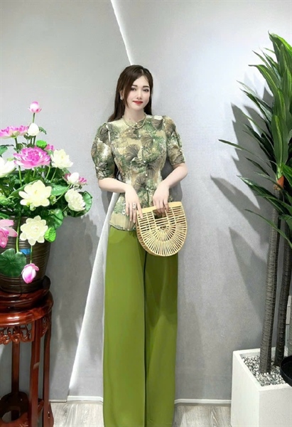 SET ĐỒ LAM ÁO BÀ BA TAY BÚP FREESIZE DƯỚI 70KG