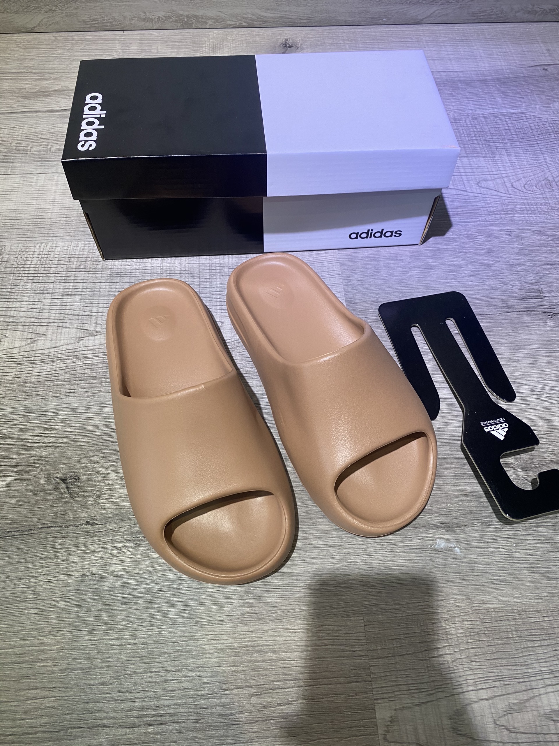 Dép adidas yeezy slide nam nữ (mẫu mới 2022)