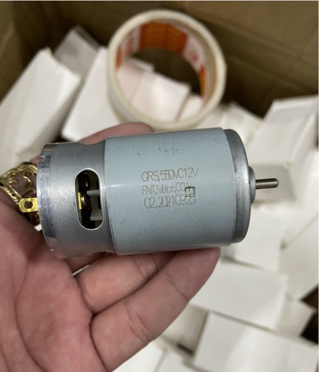 Motor rs550 12v , dùng thay thế máy khoan pin.
