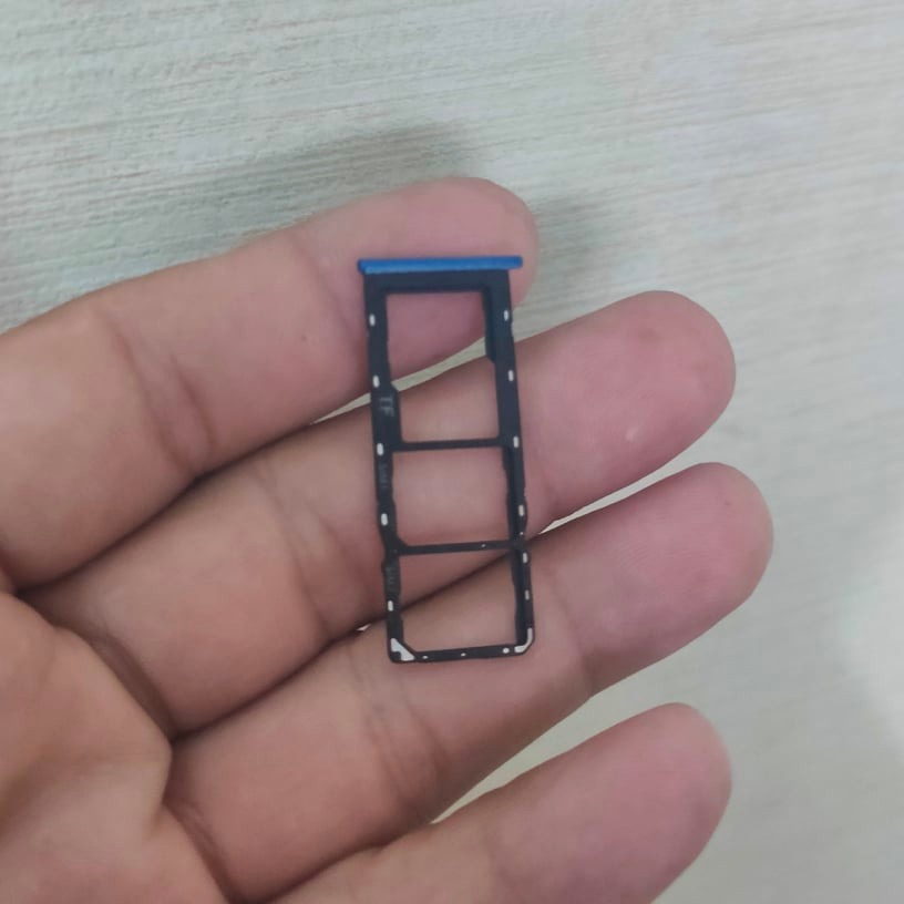 Khay sim vsmart star 3
