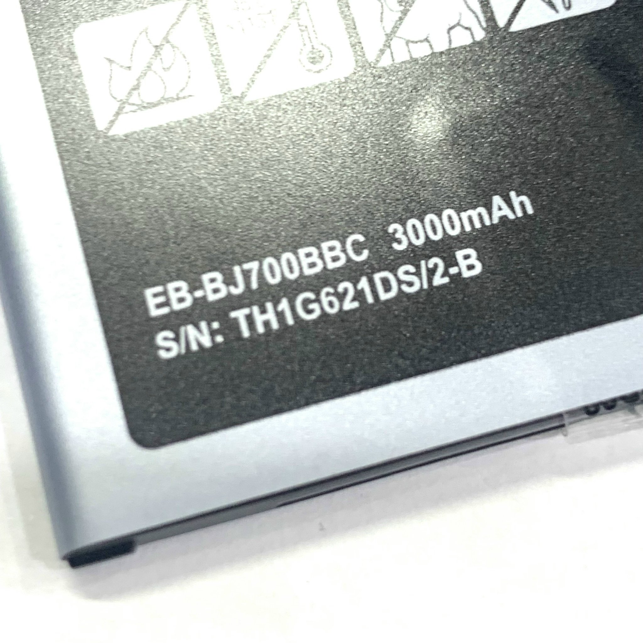 PIN SAMSUNG J700 / G6000 / ON7-2016 / J720 / J400 (EB-BJ700BBC / 3000mAh)