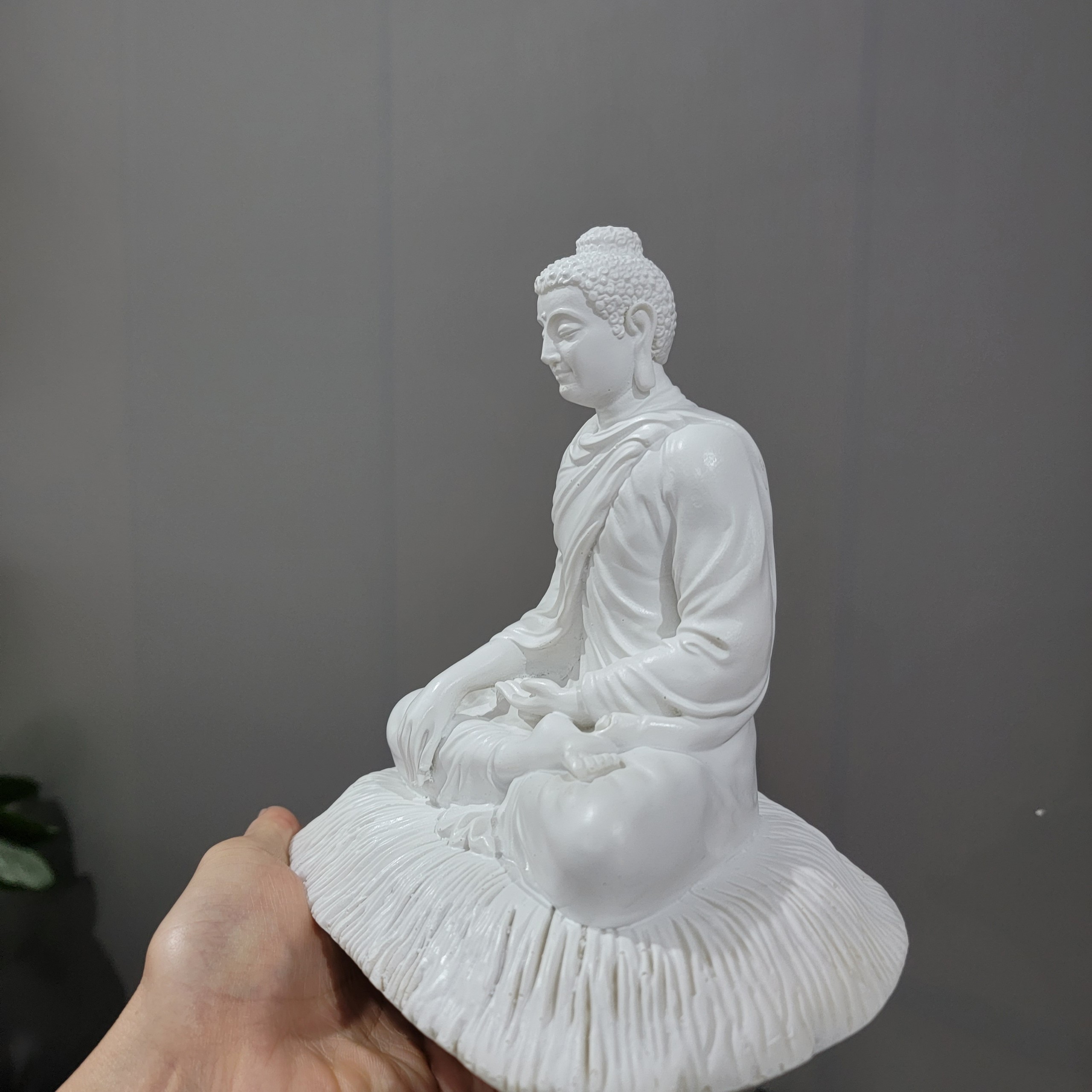 Tượng Phật Thích Ca 20cm - Chất Liệu Bột Đá, Sắc Nét