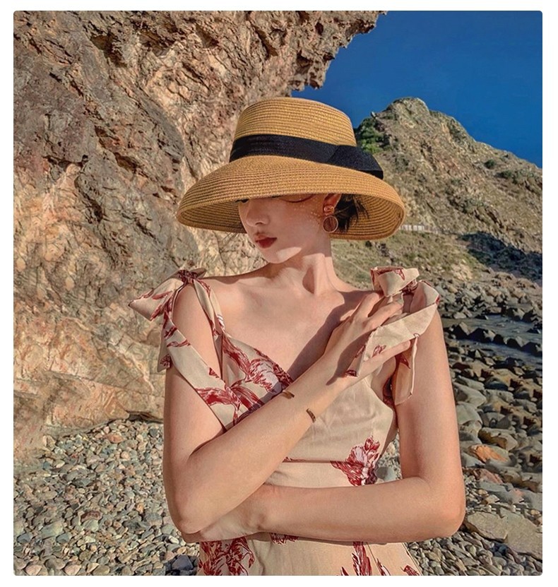Mũ cói vành cụp nơ đen Trendy