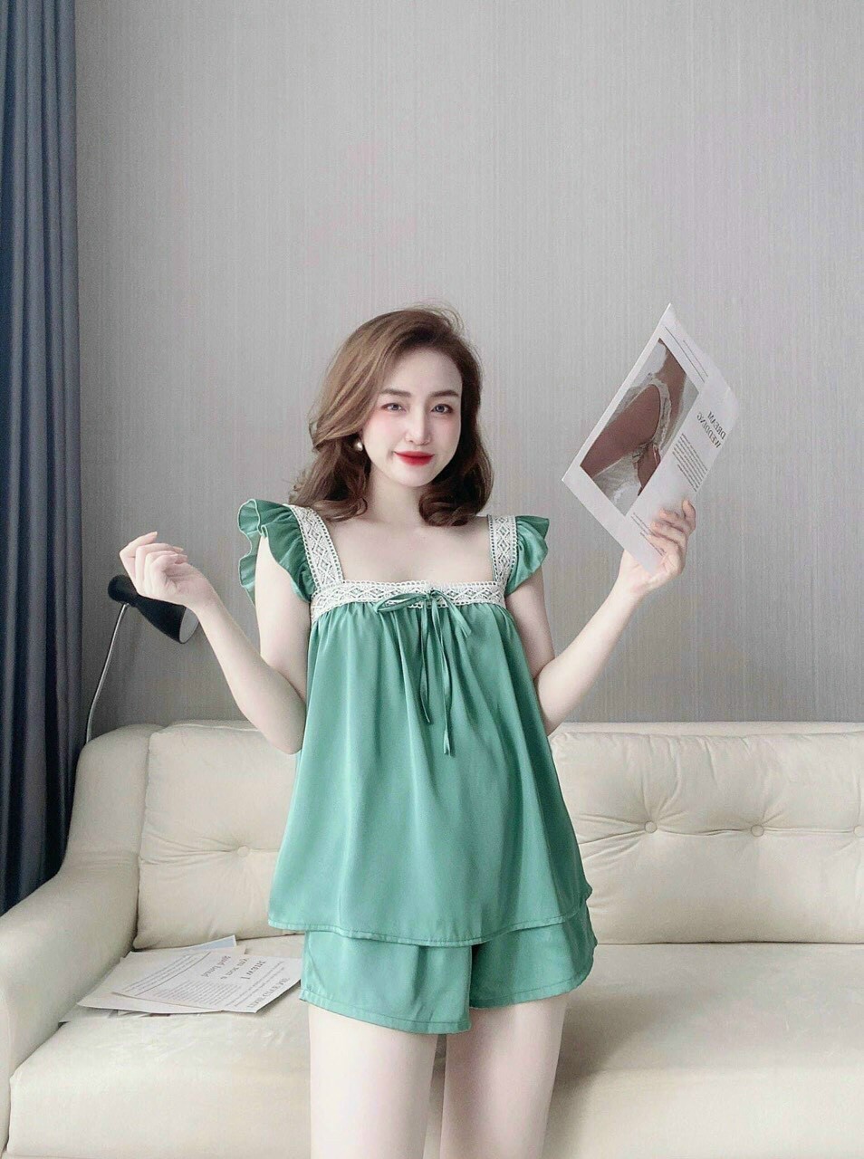 Đồ ngủ nữ satin tay cánh tiên đồ bộ lụa đùi màu tay cánh tiên cổ phối ren nơ
