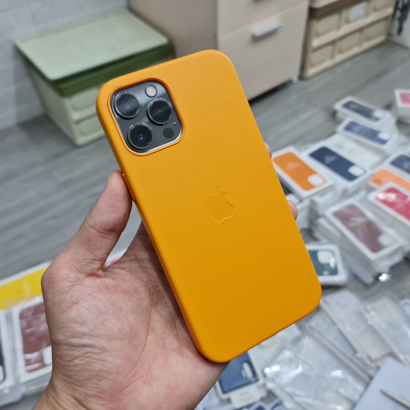 Ốp lưng da Leather Case Magsafe cho IPhone 12 Pro Max / 12 Pro / 12 (Da Bò Thật)